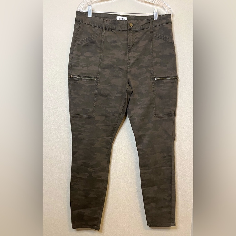 NWOT Pistola Revolve Camo Cargo Skinny Jeans